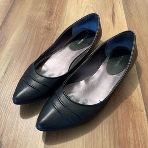 Vintage Nine West Pointed-toe Leather Flats 8M